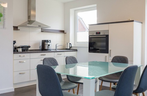 Petersfeld House | Sünnenhuus 32 - Comfortable vacation home near Thülsfelder Talsperre with garden