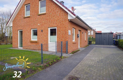 Petersfeld House | Sünnenhuus 32 - Comfortable vacation home near Thülsfelder Talsperre with garden