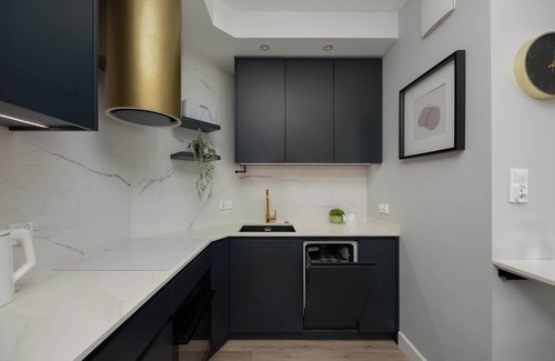 Muranow Apartment | Słomińskiego 5 | Warsaw | Spacious Apartment | Air conditioning