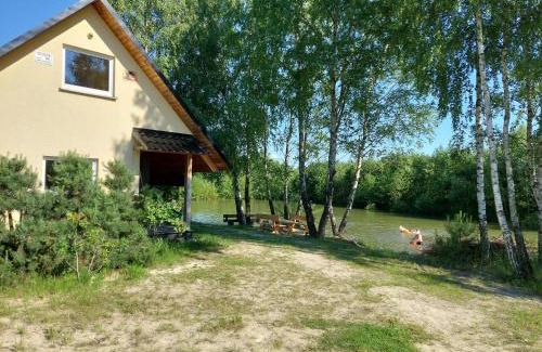 Sedziszow Malopolski House | Słoneczny domek ze stawem i wędkowaniem