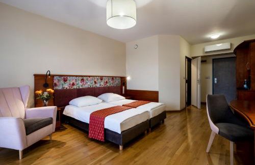 Busko-Zdroj Hotel | Słowacki Hotel, Medical Spa