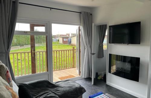 Mablethorpe Apartment | S and S Chalets - 2 - Mablethorpe