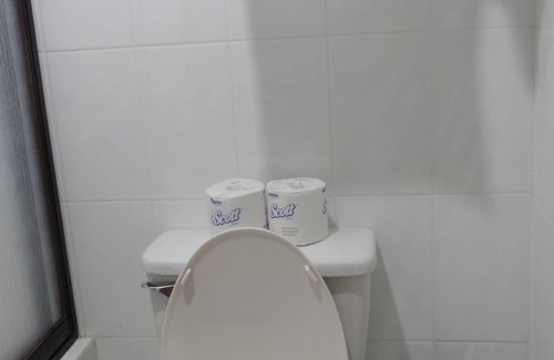 Malakal Island Hotel | S & C Hotel Suites And Apartments