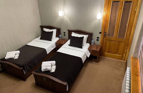 Samarkand House | "S E A S O N S"