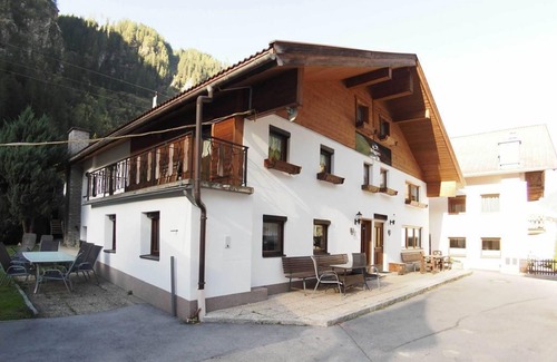 Sankt Leonhard im Pitztal Apartment | S'hartler Haus - Brüggler's Ferienhäuser