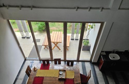 Dunagaha House | S & P Villa - Close to Airport