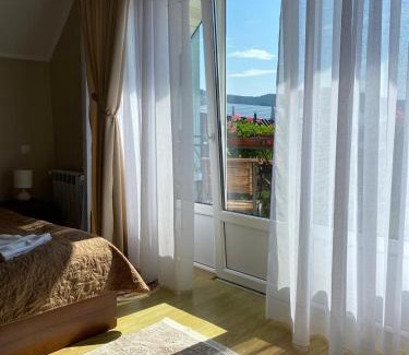 Skhidnytsya House | S'Vitt