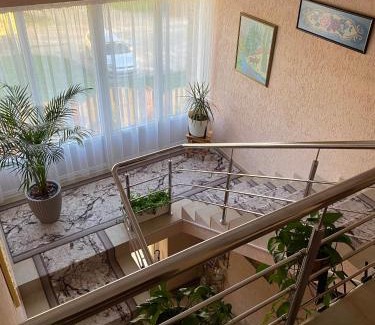 Skhidnytsya House | S'Vitt