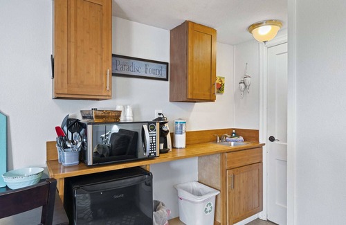 Netarts Apartment | S2 - Cowabunga @ Surf Inn - 2 Bed 2 Bath