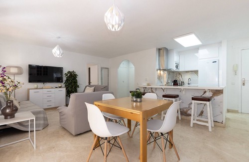 Salou City Centre Apartment | S206-238 UHC MICHELANGELO APARTMENTS