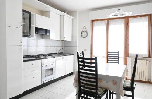 Sirolo Apartment | S355 - Sirolo, ampio trilocale con terrazzo e posto auto