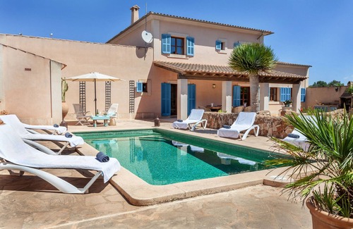 Es Llombards Ski Chalet | Sa Bassa charming country holiday house with pool close to the village Es Llombards