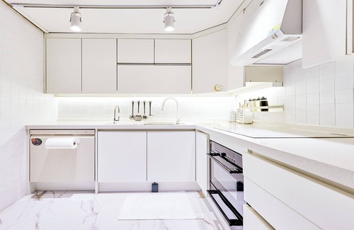 Seongbuk-dong House | SA Tailored Serviced Home near Metro