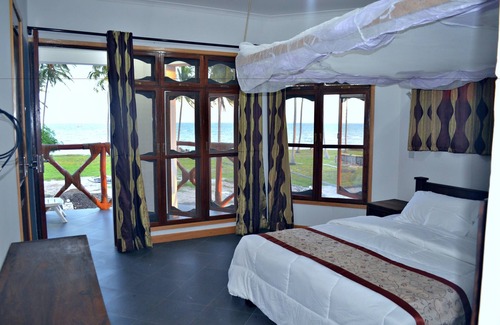 Mkwaja Hotel | Saadani Park Hotel