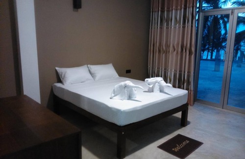 Marawila Hotel | Saara Beach Hotel
