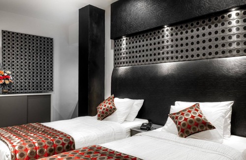 Mogappair Hotel | Saaral Residency