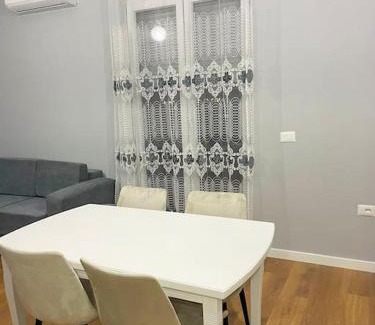 Mbrostar-Urë Apartment | SAB 2 Cozy Modern Apartment Fier