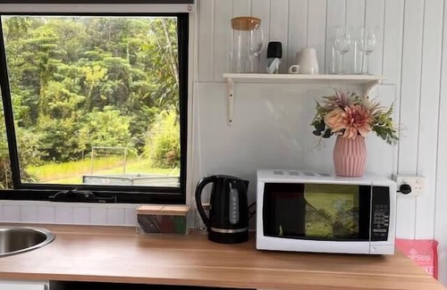 Bramston Beach House | Sabai Retreat by Tiny Away