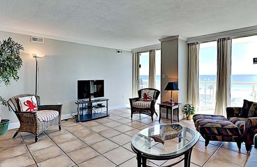 Villa Sabine Apartment | Sabine Yacht & Racquet #5E