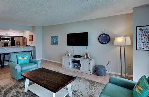 Villa Sabine Apartment | Sabine Yacht & Racquet #1B