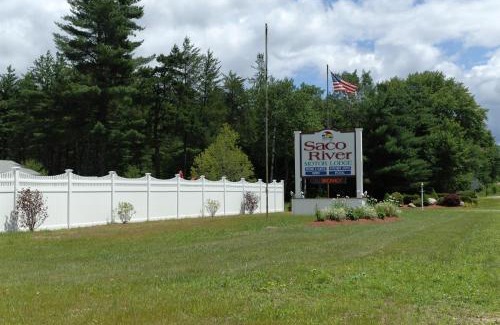 Center Conway Hotel | Saco River Motor Lodge & Suites