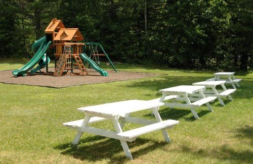 Center Conway Hotel | Saco River Motor Lodge & Suites