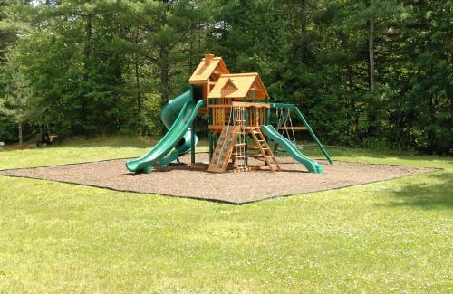 Center Conway Hotel | Saco River Motor Lodge & Suites