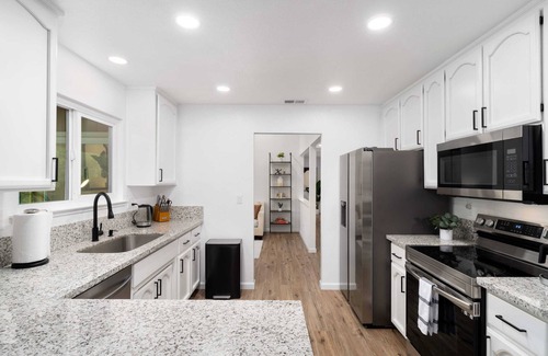Pleasant Grove House | Sacramento Gem w/Cozy Wood Fireplace, BBQ Grill