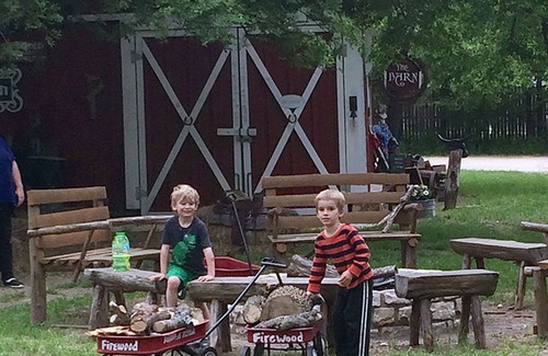 Glen Rose Cabin | Saddle House cabin. Near DINO tracks! River access. Barnyard.