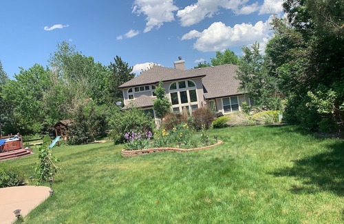 Aurora House | Saddle Rock Golf In Cherry Creek District/Southlands Malls