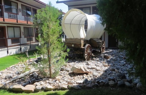 Pahrump Hotel | Saddle West Casino Hotel