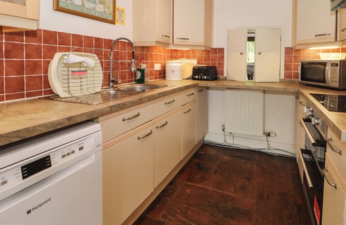 Newton Reigny Cottage | SADDLEBACK BARN, pet friendly, character holiday cottage in Penrith