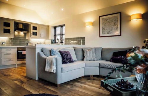 Yoxall Cottage | Saddleback Cottage-peaceful luxury, rural location