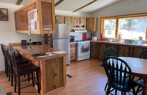 Saddlestring House | Sadie's Place, Two Bedroom tucked into paradise.