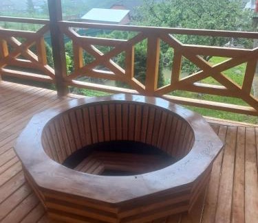 Manyava Cabin | Sadyba Medova nasoloda