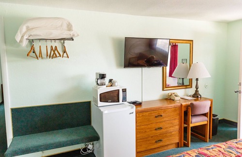 Limon Hotel | Safari Inn