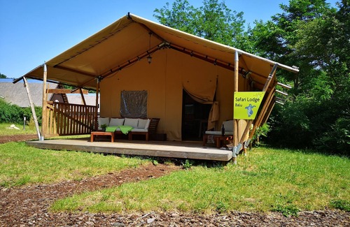 Gro Leuthen RV Rental | Safari Lodge
