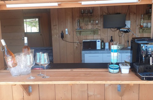 Kolan Cabin | Safari Lodge mit Meerblick in Natur pur Ohne Nachbarn