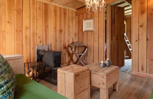 Oeffelt House | Safari lodge with veranda in Oeffelt