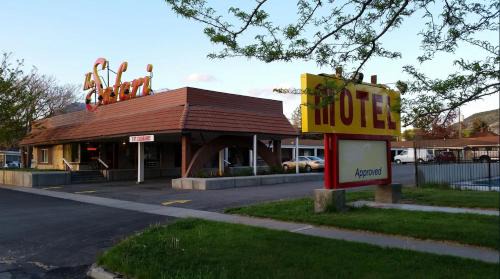 Nephi Hotel | Safari Motel