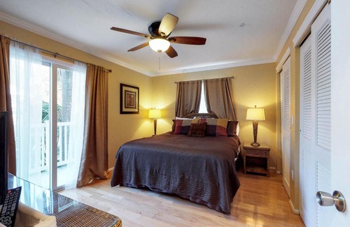 Bradenton Beach Apartment | Safari Suite