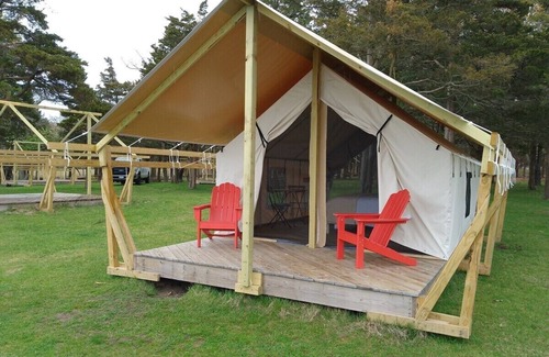 Northwest Harbor RV Rental | Safari Tent Glamping,S8-CedarPt, East Hampton, NY