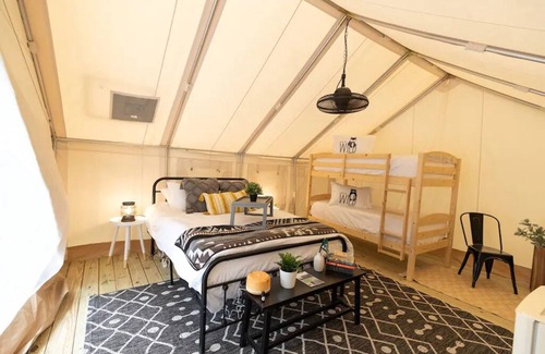 Tanglewood House | Safari Tent Glamping at Unicoi in Helen GA - 16