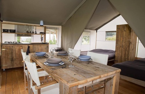 Twijzel House | Safari Tent in Friesland near Nature