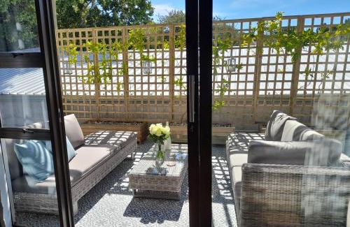 Windhoek House | Safari Villa Botique Hotel