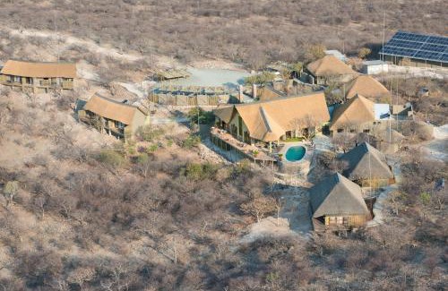 Kamanjab Cabin | Safarihoek Lodge