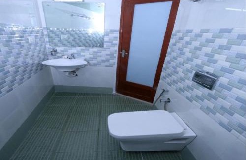 Kumily Hotel | Safariya Forest Inn