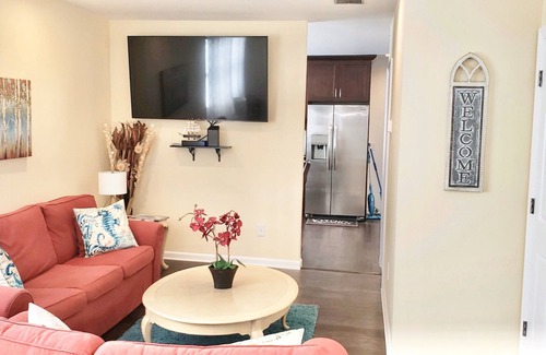 Long Branch House | *Safe & Clean*Full Kitchen*Smart TV’s*5min→Beach