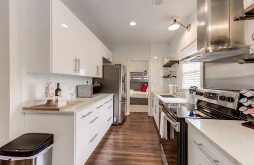 Midtown House | Safe, convenient Vacation Rental in Midtown - Sleeps 7 w/3 full bathrooms!