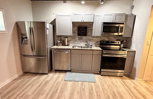 Ferndale Apartment | Safe, country oasis, just minutes away from everything, and pet friendly.